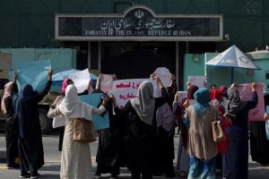 Afgan-female-students-Iran-accepts-them-