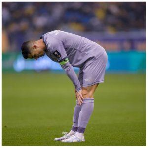 al-nassr-lose-and-fans-greet-Ronaldo-with-messi-chants