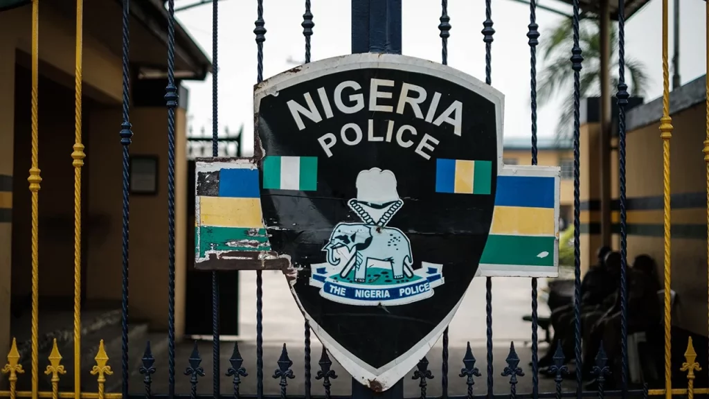 police-reveal-criminals-tactics-dey-advise-Nigerians-to-activate-sim-lock