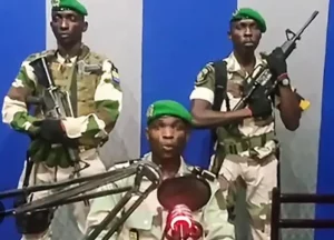 gabonese-soldiers-end-regime